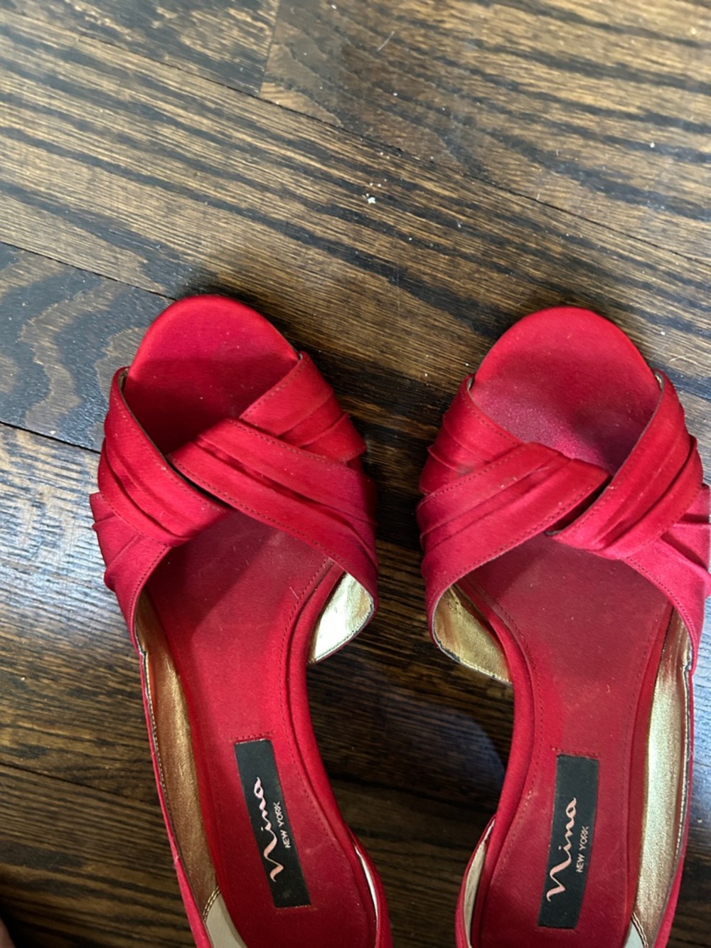 ANNA New York Red Satin Peep-Toe Kitten Heels with Knot Detail - Picture 6 of 6